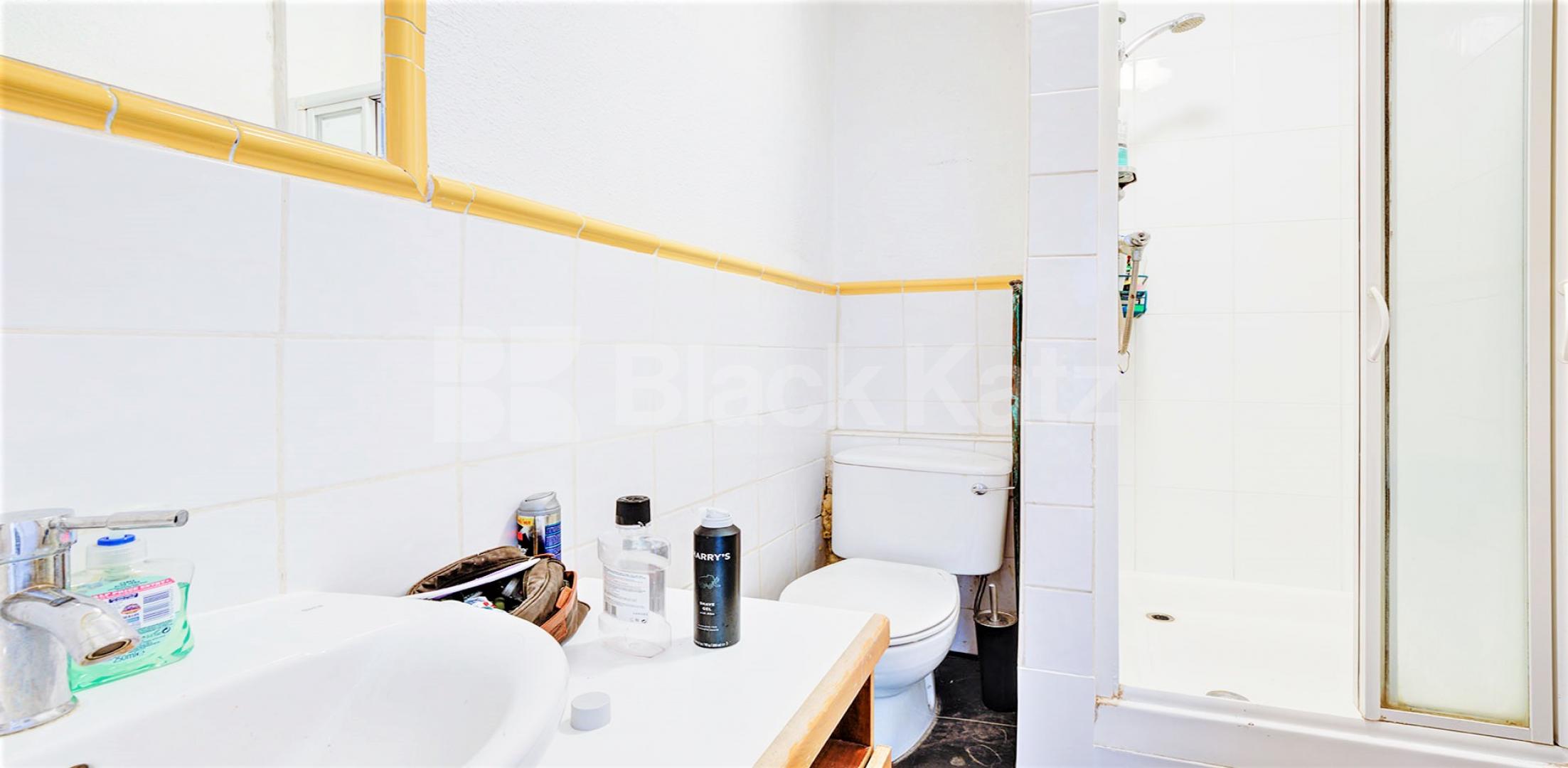 Stunning Sharers Apartment Fawcett Street, Chelsea